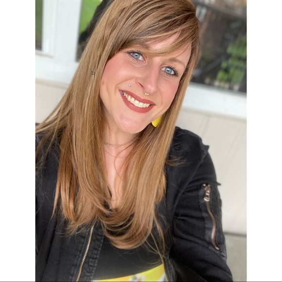 Meet your Posher, Savannah - Picture 9 of 16